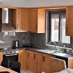 Kontis' Deluxe Furnished * لوتراكي