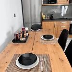 Appartement Kontis' Deluxe Furnished