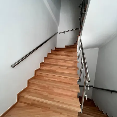 Kontis' Deluxe Furnished Loutráki