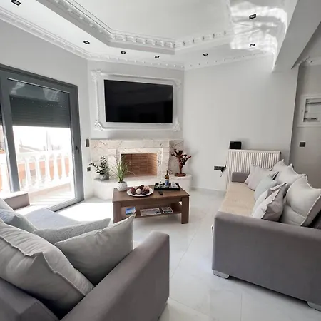 Appartement Kontis' Deluxe Furnished Loutráki