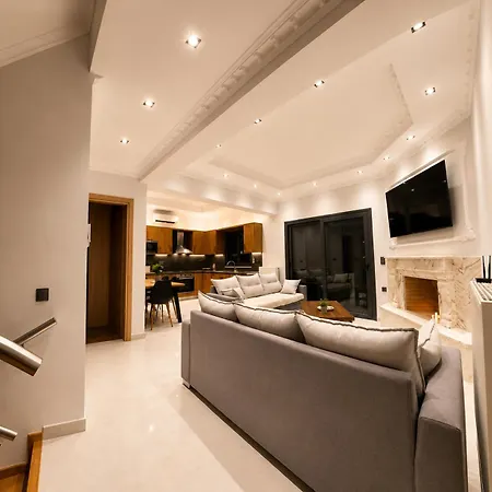 아파트 Kontis' Deluxe Furnished
