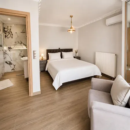 Lejlighed Kontis' Deluxe Furnished