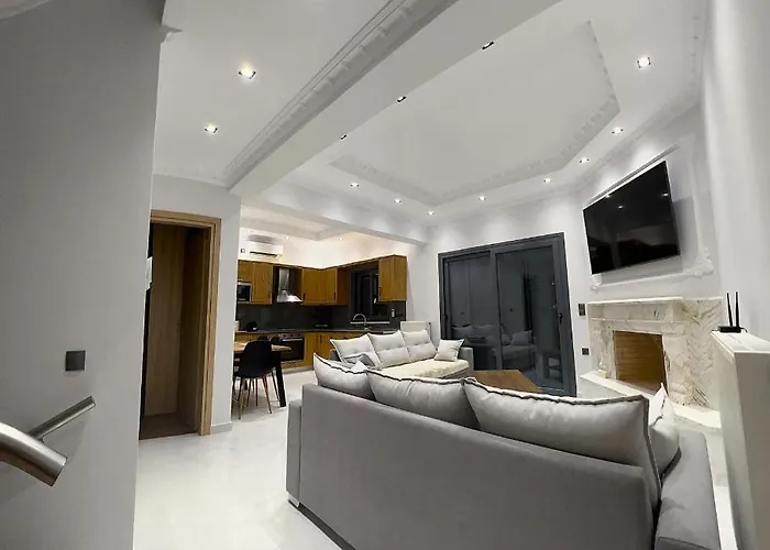 Kontis' Deluxe Furnished Διαμέρισμα Λουτράκι