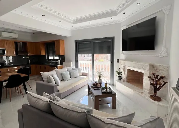 Апартаменты Kontis' Deluxe Furnished *