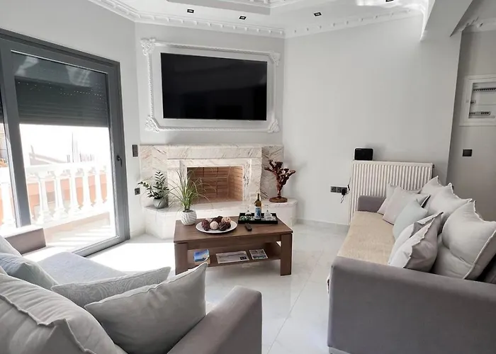 Apartamento Kontis' Deluxe Furnished Loutráki